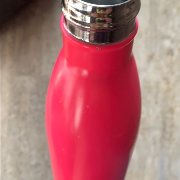 Authentic S’well Bottle in 🔥🔥Pink! - Picture 6 of 6